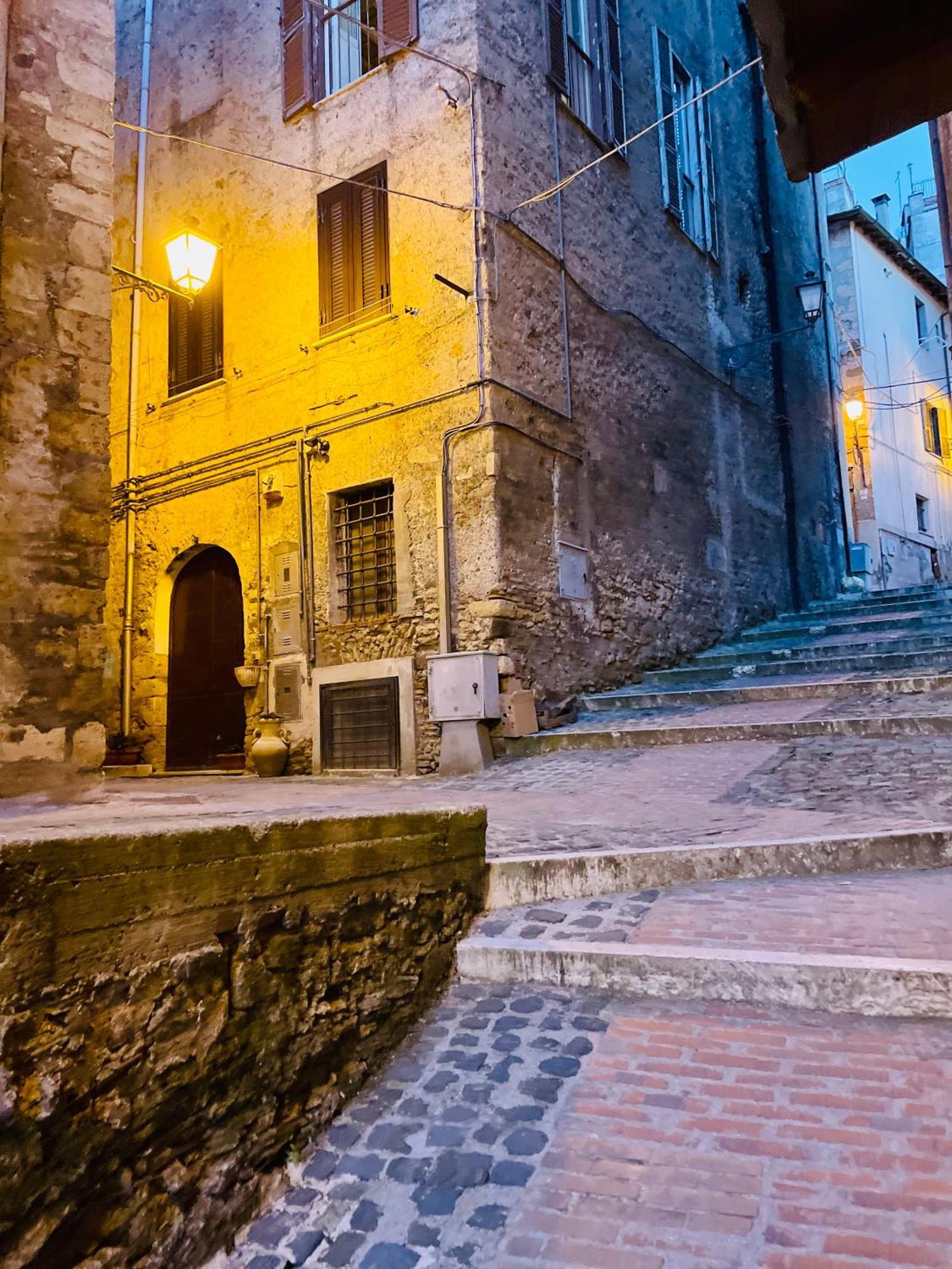 La Casa Del Borgo Anagni Apartment ภายนอก รูปภาพ
